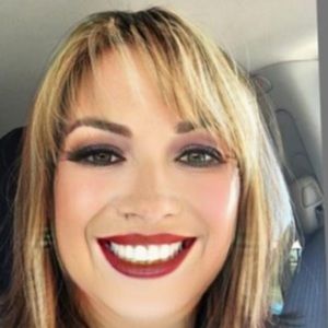 Meet your Posher, Debbie